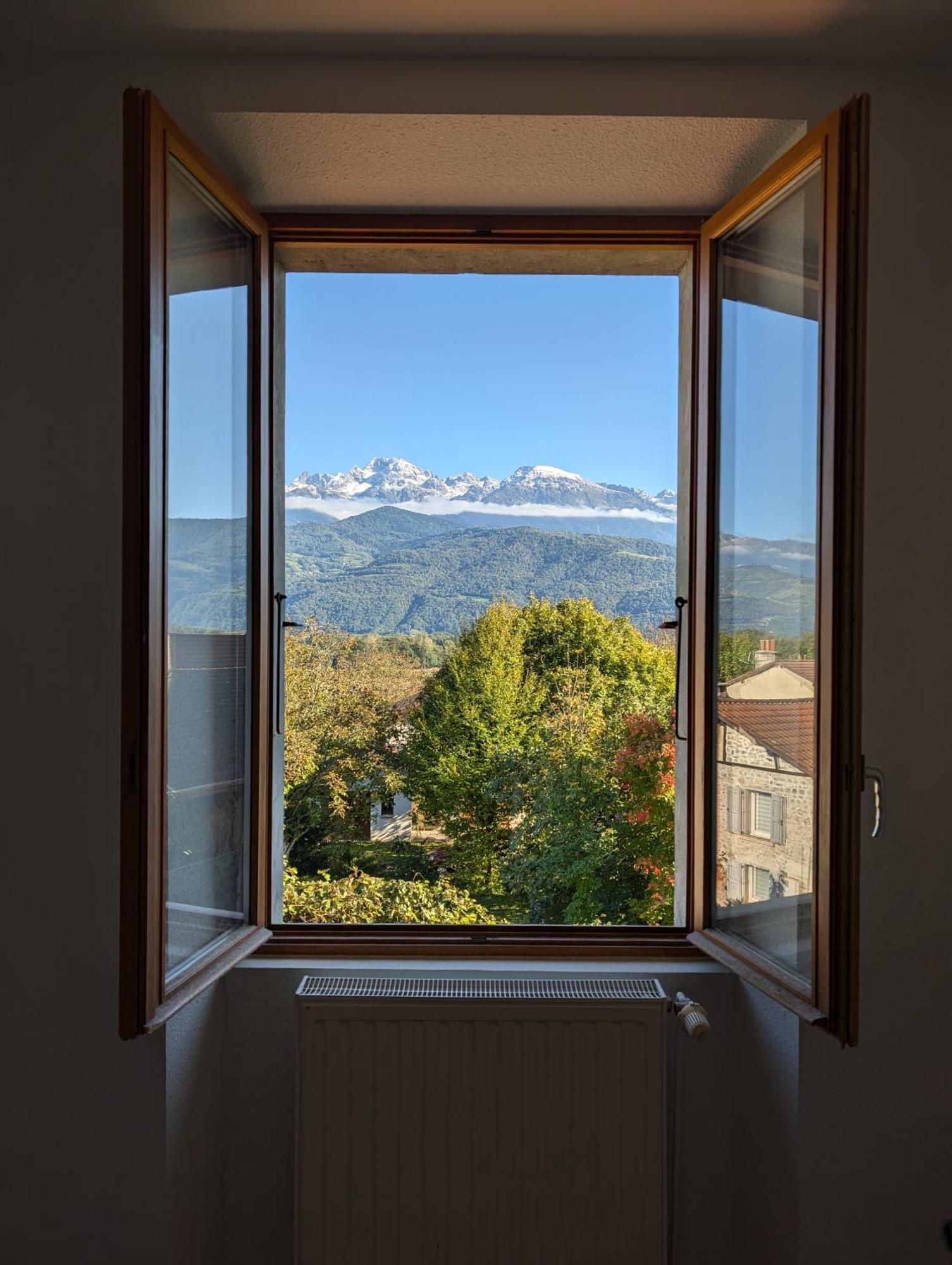Appart 65M2 Avec 2 Chambres Dans Ferme Renovee - Parking Gratuit - Grande Vue Montagnes Montbonnot-Saint-Martin Extérieur photo